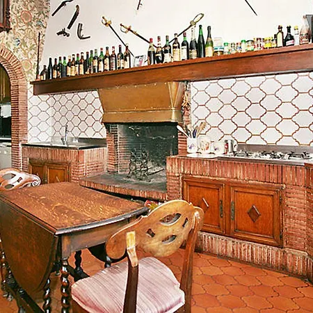 Pablo's Place * Lucca